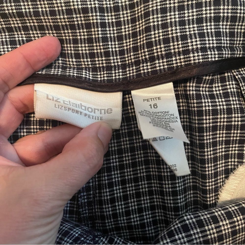 Vintage Liz Claiborne Capri Pants Gingham Black White Size 16P Cropped Stretch - Picture 3 of 3